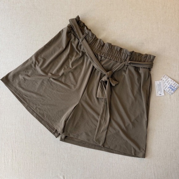 LuLaRoe Pants - LuLaRoe Womens XL Taupe Brown Paperbag Waist Tie Front Shorts NWT
